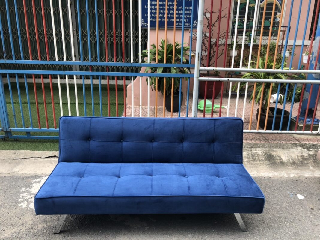 Sofa bọc nhung xanh