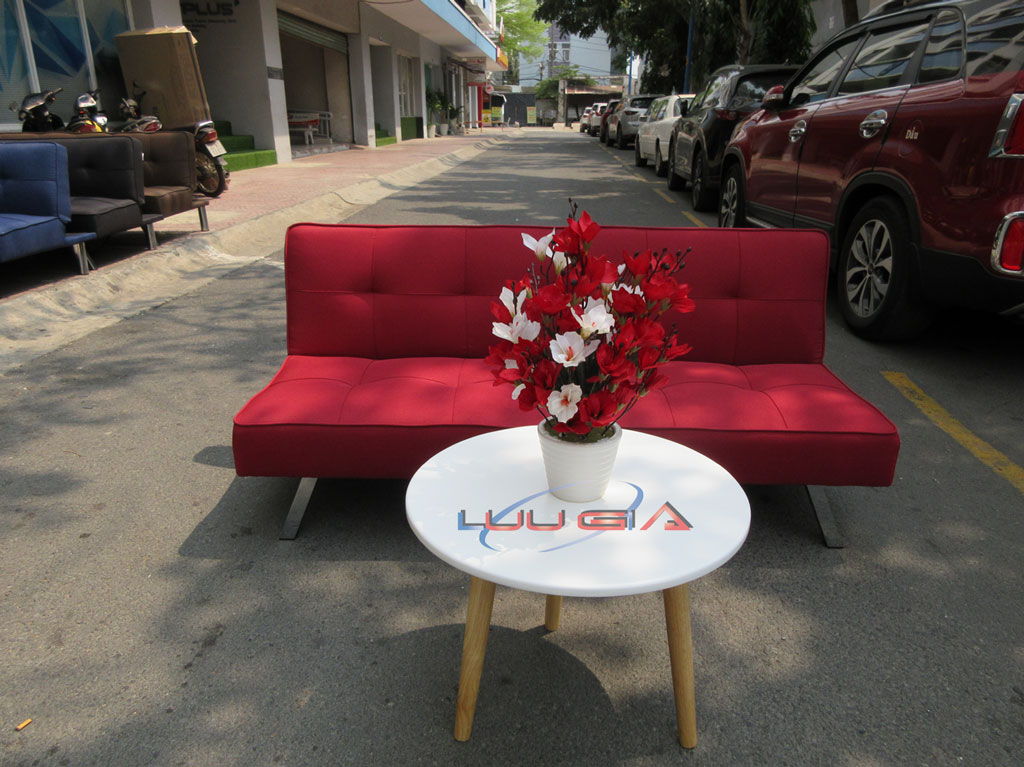 Sofa màu đỏ, chất liệu nhung êm mượt